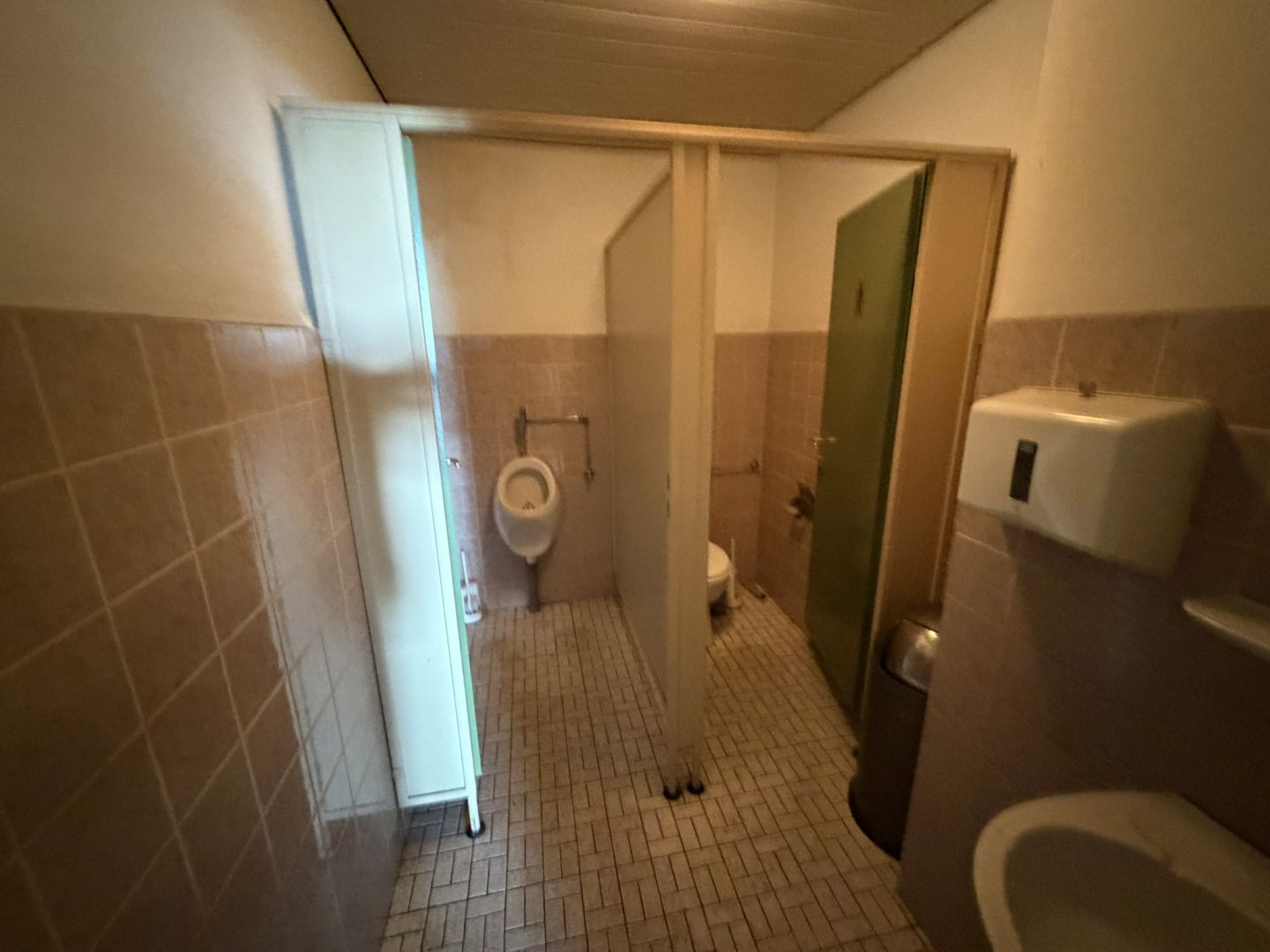 Ansicht 5 von: Top Gewerbestandort: ca. 1.000 m² Halle - Büro – sofort verfügbar in Neuss-Holzheim